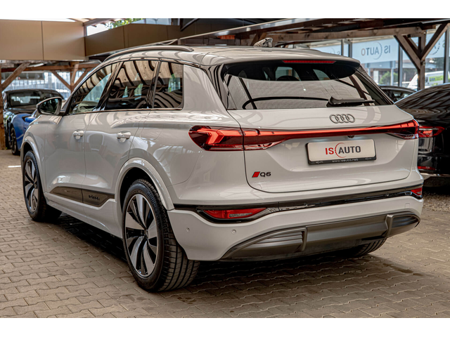Audi Q6 E-Tron 100kWh/Quattro/Sline/Камера 360/Distronic/ - автомобили, коли, обяви за нови и употребявани 4