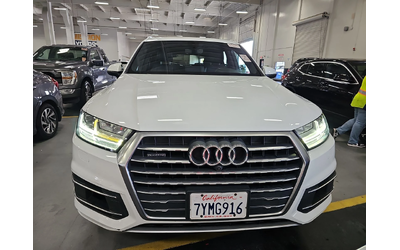 audi-q7 - 0
