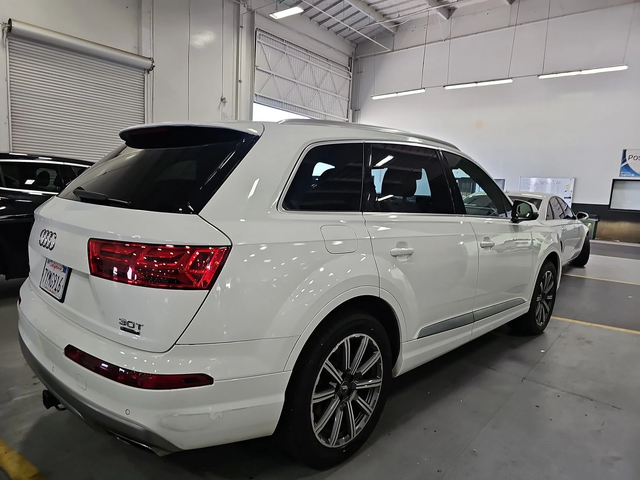 Audi Q7 MATRIX* BOSE* DIGITAL* ОБДУХ* ПОДГРЕВ* KEYLESS* 7М - автомобили, коли, обяви за нови и употребявани 3