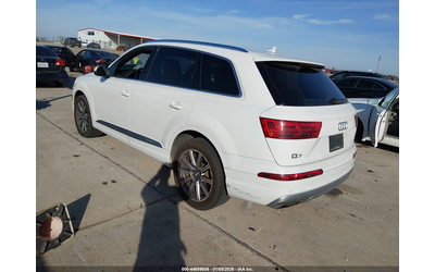 audi-q7-2-0l-i-4-di-dohc-vvt-turbo-252hp-all-wheel-drive - 2