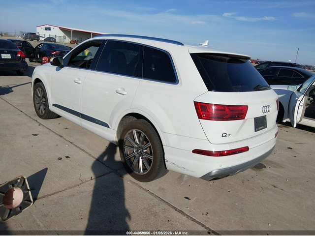 Audi Q7 2.0L I-4 DI, DOHC, VVT, TURBO, 252HP All Wheel Drive - автомобили, коли, обяви за нови и употребявани 2