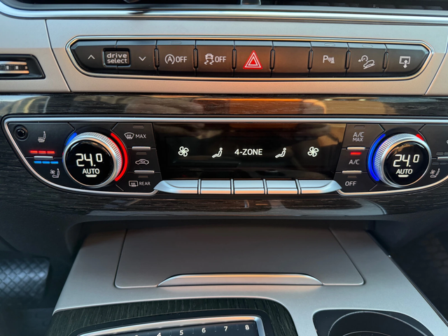 Audi Q7 3.0 TFSI - автомобили, коли, обяви за нови и употребявани 16