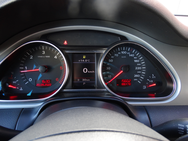 Audi Q7 3.0 tdi - автомобили, коли, обяви за нови и употребявани 11