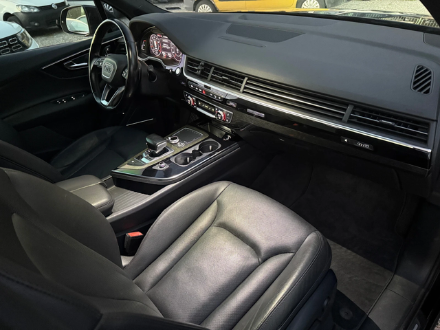 Audi Q7 BOSE* ОБДУХВАНЕ* КАМЕРА* ПАНОРАМА* DISTR* 7МЕСТА - автомобили, коли, обяви за нови и употребявани 13