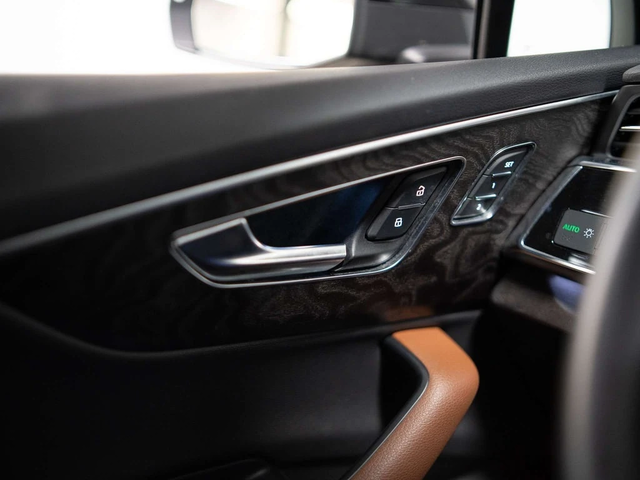 Audi Q7 * quattro Premium Plus * CARFAX * ЦЕНА ДО БГ - автомобили, коли, обяви за нови и употребявани 14