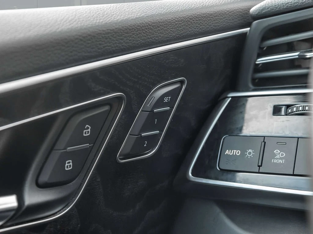 Audi Q7 * quattro Premium * CARFAX * ЦЕНА ДО БГ - автомобили, коли, обяви за нови и употребявани 12