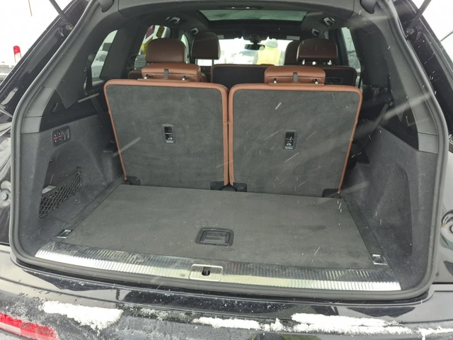 Audi Q7 * PREMIUM PLUS * CARFAX * ЦЕНА ДО БГ - автомобили, коли, обяви за нови и употребявани 15