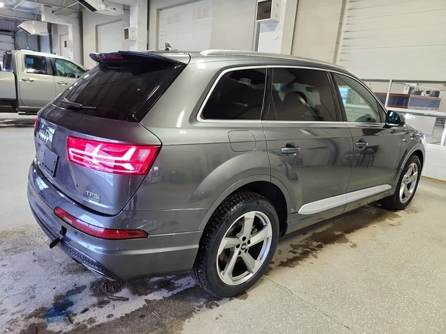 Audi Q7 * PROGRESSIV * CARFAX * ЦЕНА ДО БГ - автомобили, коли, обяви за нови и употребявани 2