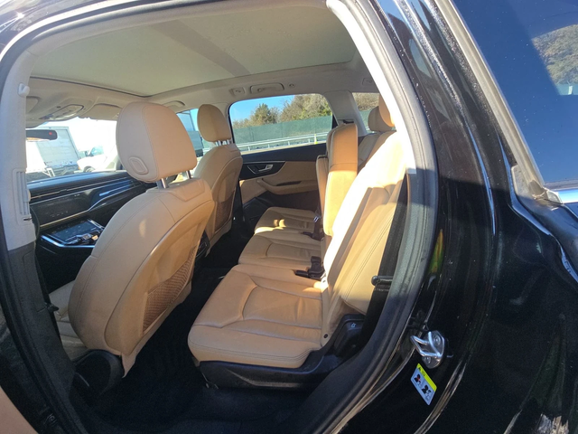 Audi Q7 Premium Plus 55 TFSI - автомобили, коли, обяви за нови и употребявани 13