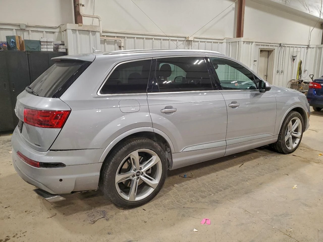 Audi Q7 Prestige* - автомобили, коли, обяви за нови и употребявани 2
