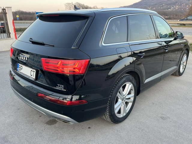 Audi Q7 3.0TDI 272кс QUATTRO S-LINE  NAVI LED DISTRONIK - автомобили, коли, обяви за нови и употребявани 3