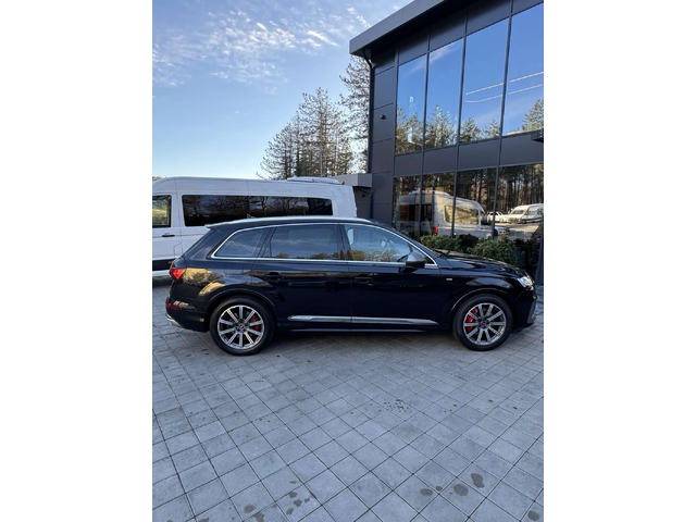 Audi Q7 S-Line - автомобили, коли, обяви за нови и употребявани 7