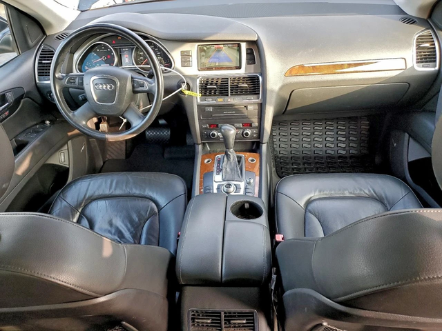 Audi Q7 Premium Plus / Автоматик / Кожен салон / Xenon / - автомобили, коли, обяви за нови и употребявани 7