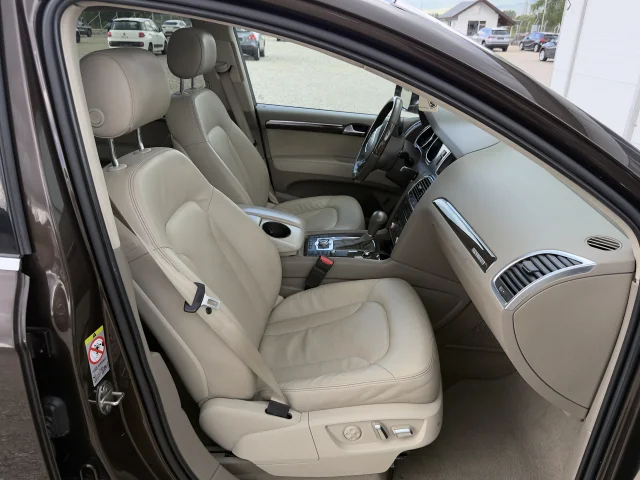 Audi Q7 4.2TDI Quattro/Панорама/Обдухване/Дистроник/Лизинг - автомобили, коли, обяви за нови и употребявани 9