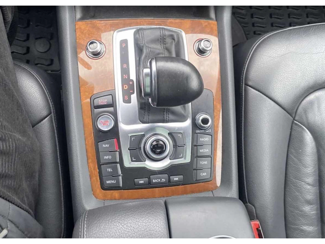 Audi Q7 3.0T Technik* КОжа* ПАНО* НАВИ* ПОДГРЕВ* CARFAX - автомобили, коли, обяви за нови и употребявани 8