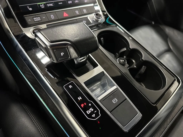 Audi Q7 Komfort* 55 TFSI* АвтоКредит* (ЦЕНА ДО БГ) - автомобили, коли, обяви за нови и употребявани 12