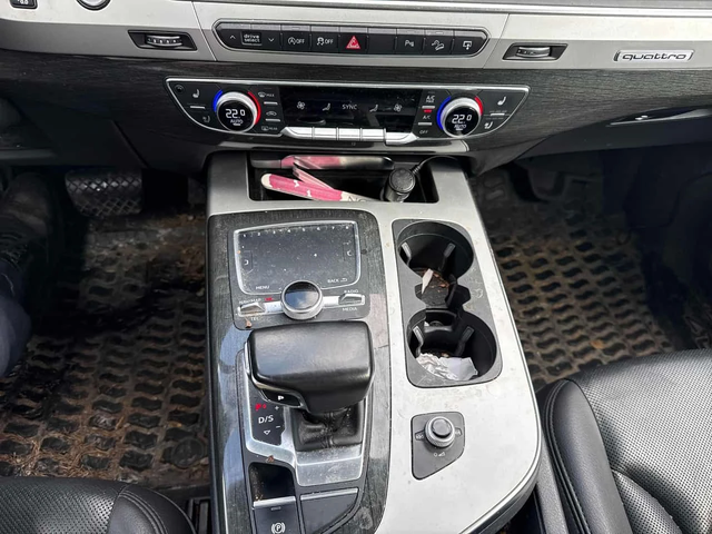 Audi Q7 * 3.0T Technik * ОБДУХВАНЕ * 360 * ПАНОРАМА - автомобили, коли, обяви за нови и употребявани 9