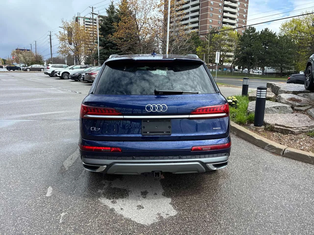 Audi Q7 * Komfort * ПРЕДСТАВИТЕЛСТВО * 360 * DIGITAL - автомобили, коли, обяви за нови и употребявани 3