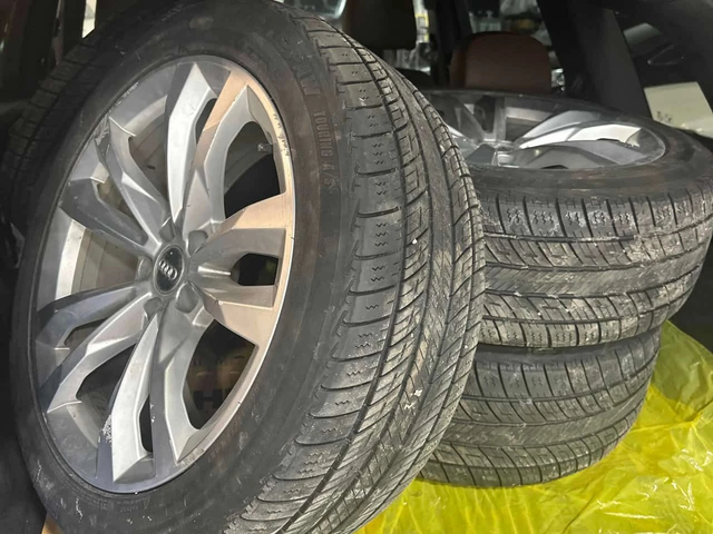 Audi Q7 * 2.0T Progressiv * ОБДУХВАНЕ * 360 * ПАНО * - автомобили, коли, обяви за нови и употребявани 12