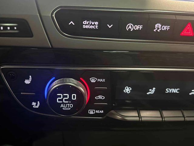 Audi Q7 * 2.0T Progressiv * ОБДУХВАНЕ * 360 * ПАНО * - автомобили, коли, обяви за нови и употребявани 9
