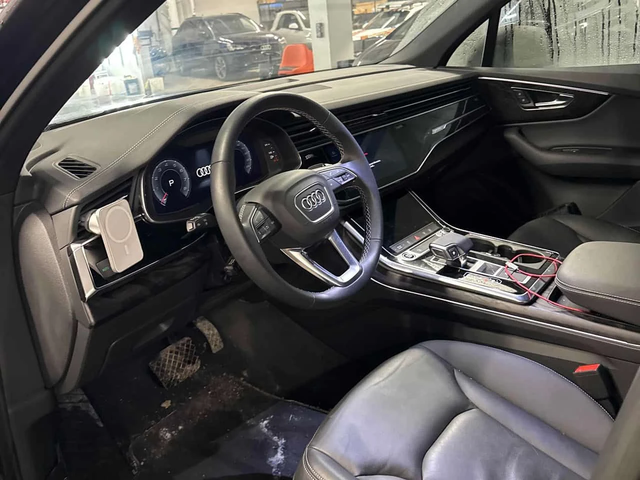 Audi Q7 55 TFSI quattro / 2 КЛЮЧА - автомобили, коли, обяви за нови и употребявани 4