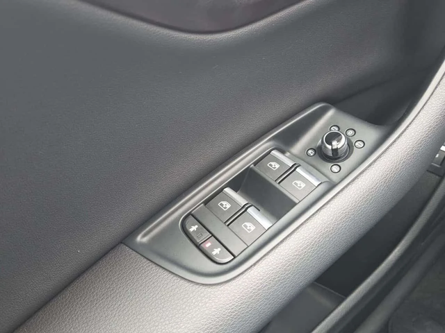 Audi Q7 55TFSI S-Line * Фиксирана цена до БГ * CARFAX * - автомобили, коли, обяви за нови и употребявани 12