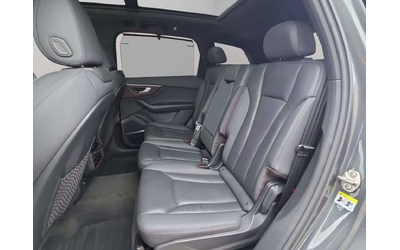 Audi Q7 55TFSI S-Line * Фиксирана цена до БГ * CARFAX * - автомобили, коли, обяви за нови и употребявани 15