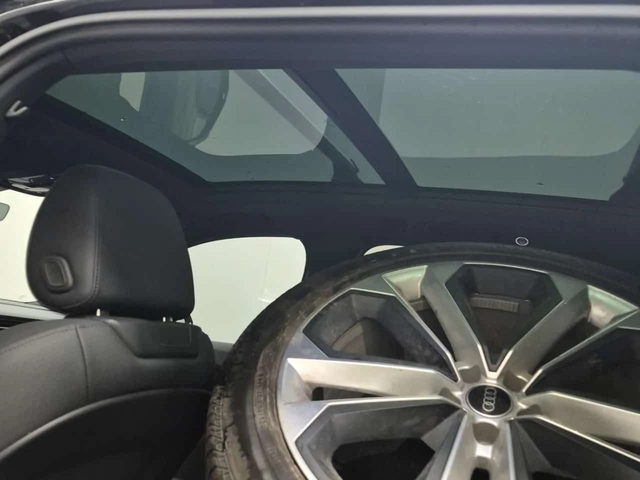 Audi Q7 * PROGRESSIV * ПОДГРЕВИ * 2 КЛЮЧА * ПАНО * CARFAX - автомобили, коли, обяви за нови и употребявани 12