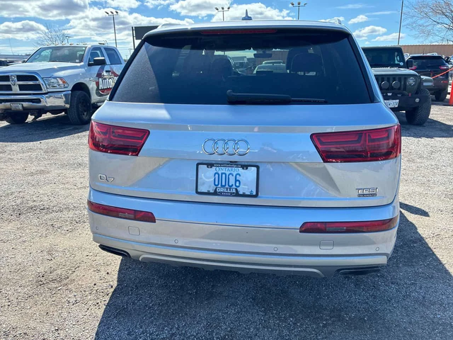 Audi Q7 * Komfort * ПОДГРЕВИ* ДВА КЛЮЧА* KEYLESS* - автомобили, коли, обяви за нови и употребявани 3