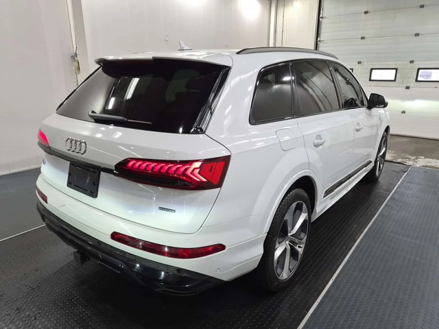 Audi Q7 * CARFAX * 2 КЛЮЧА * 360 КАМЕРА * ОБДУХВАНЕ * - автомобили, коли, обяви за нови и употребявани 2