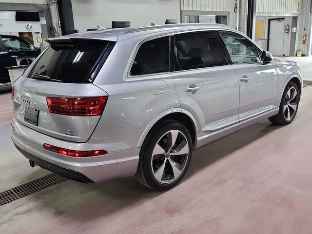 Audi Q7 TECHNIK/ДИСТРОНИК/ПАНО/ОБДУХ/HEAD UP/МАСАЖИ - автомобили, коли, обяви за нови и употребявани 2
