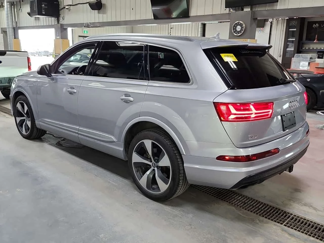 Audi Q7 TECHNIK/ДИСТРОНИК/ПАНО/ОБДУХ/HEAD UP/МАСАЖИ - автомобили, коли, обяви за нови и употребявани 3