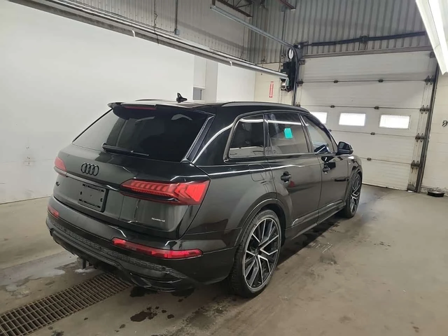 Audi Q7 * TECHNIK * ДИСТРОНИК * 360 КАМЕРА * 2 БРОЯ ГУМИ * - автомобили, коли, обяви за нови и употребявани 2