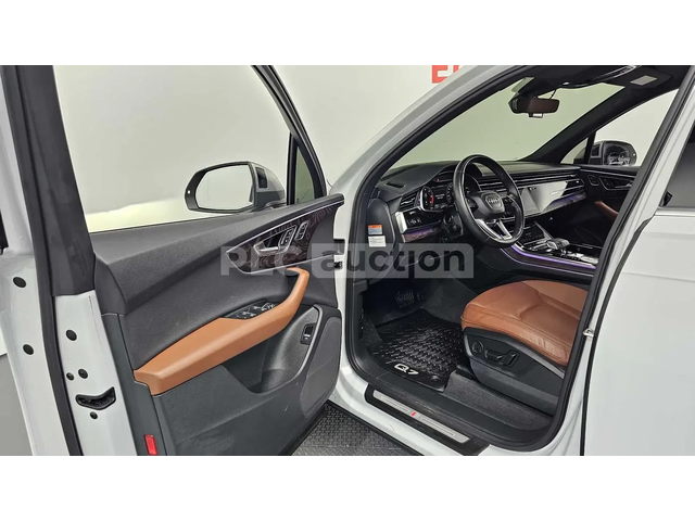 Audi Q7 4.5TDI* 360* Pano* Camera* АВТОКРЕДИТ - автомобили, коли, обяви за нови и употребявани 9
