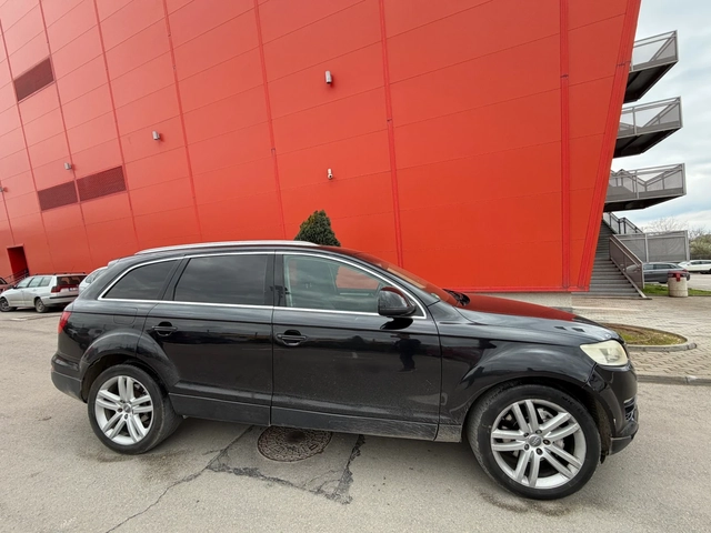 Audi Q7 3.0TDI* Обслужен* Регистриран - автомобили, коли, обяви за нови и употребявани 3