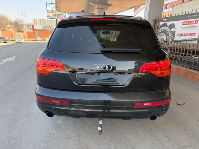 Audi Q7 3.0D* Sline* Панорама - автомобили, коли, обяви за нови и употребявани 3