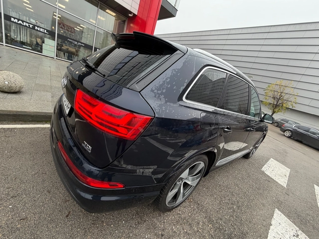 Audi Q7 Sline* Plus* 3.0TDI* 7места* УНИКАТ - автомобили, коли, обяви за нови и употребявани 5