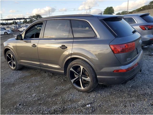 Audi Q7 АВТОКРЕДИТ* МАСАЖИ* ОБДУХВАНЕ* SHADOW LINE* - автомобили, коли, обяви за нови и употребявани 1