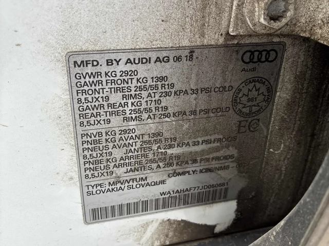 Audi Q7 Komfort * Keyless * CARFAX * АВТО КРЕДИТ * - автомобили, коли, обяви за нови и употребявани 10