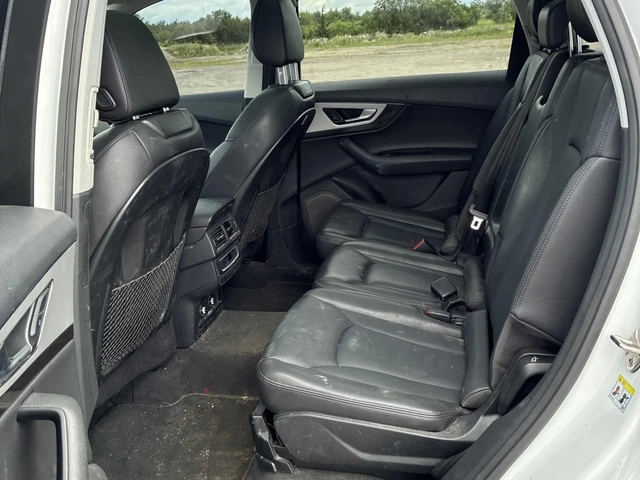 Audi Q7 Komfort * Keyless * CARFAX * АВТО КРЕДИТ * - автомобили, коли, обяви за нови и употребявани 7