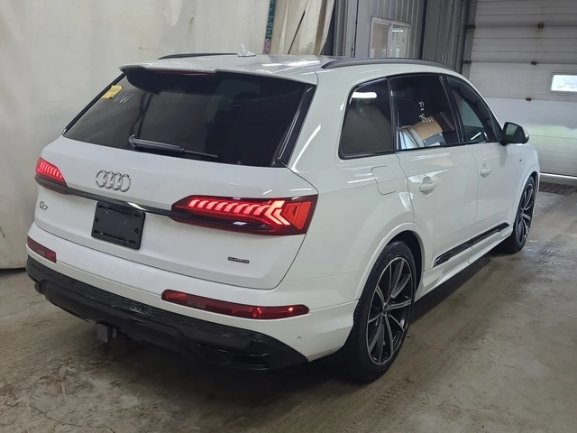 Audi Q7 PROGRESSIV * 3.0T * CARFAX * СЕРВИЗНА ИСТОРИЯ * - автомобили, коли, обяви за нови и употребявани 2