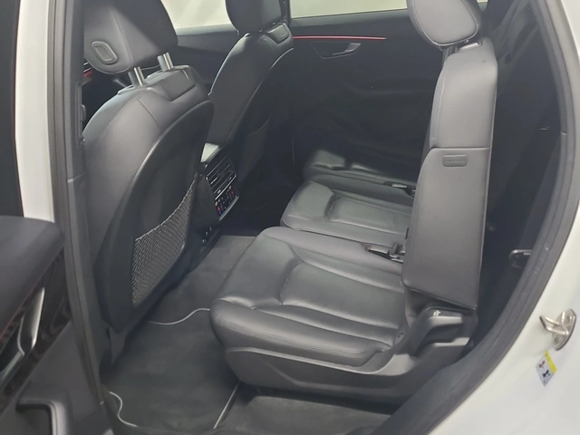 Audi Q7 PROGRESSIV * 3.0T * CARFAX * СЕРВИЗНА ИСТОРИЯ * - автомобили, коли, обяви за нови и употребявани 9