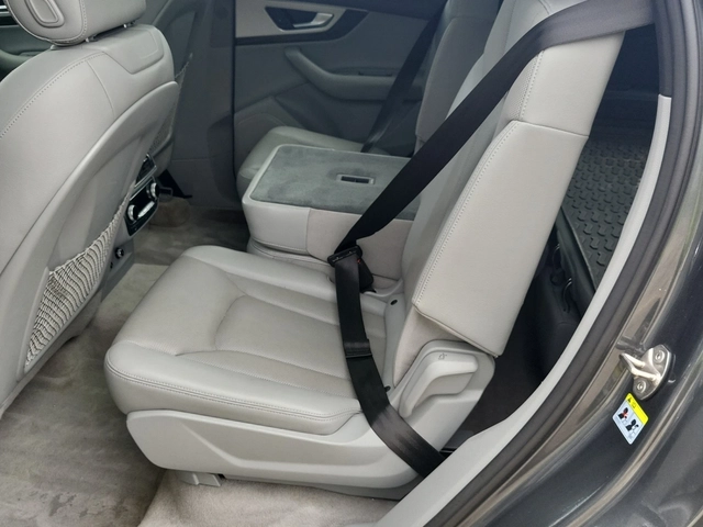 Audi Q7 55TFSI PROGRESSIV * S LINE * 7 МЕСТА * ОБДУХВАНЕ * - автомобили, коли, обяви за нови и употребявани 9