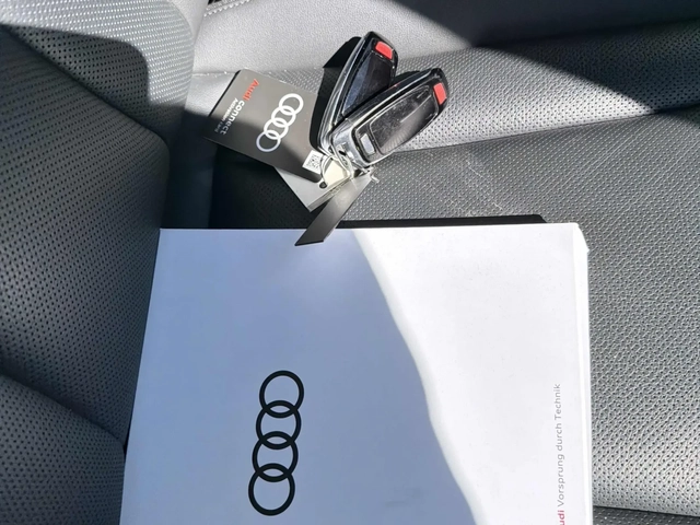 Audi Q7 Progressiv * Keyless * CARFAX * АВТО КРЕДИТ * - автомобили, коли, обяви за нови и употребявани 12