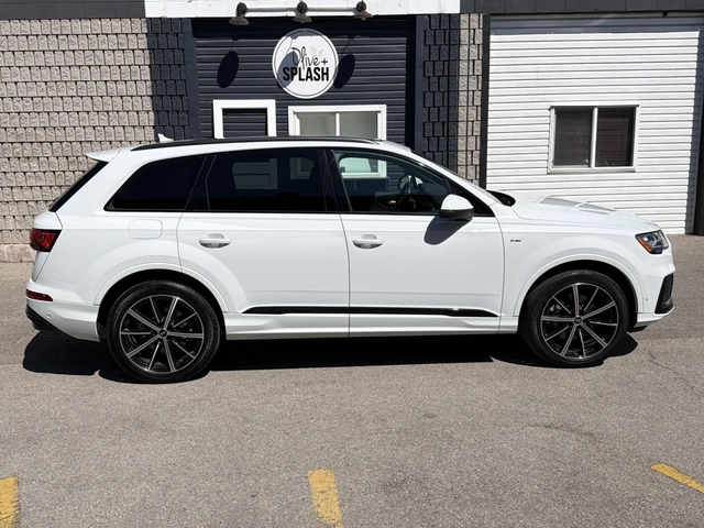 Audi Q7 Progressiv * Keyless * CARFAX * АВТО КРЕДИТ * - автомобили, коли, обяви за нови и употребявани 3