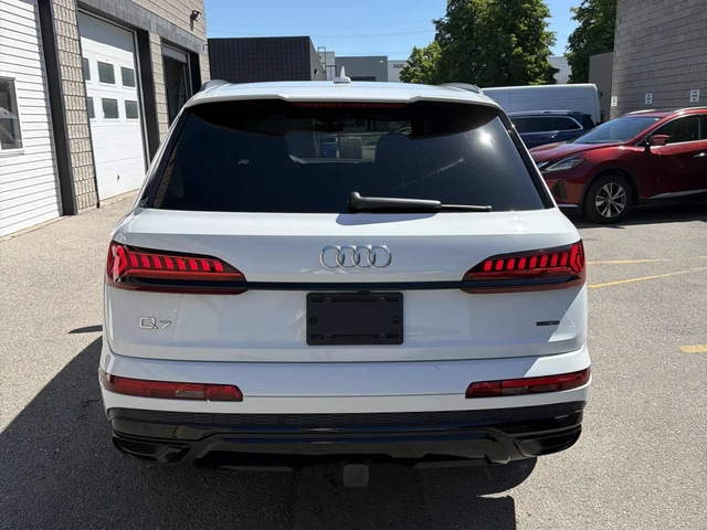 Audi Q7 Progressiv * Keyless * CARFAX * АВТО КРЕДИТ * - автомобили, коли, обяви за нови и употребявани 4