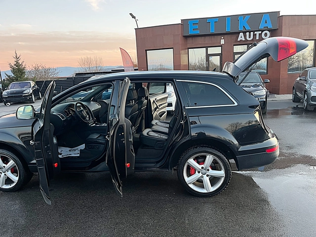 Audi Q7 Sline-PANORAMA-BIXENON-MONITORI-DVD-ALKANTAR-FULL! - автомобили, коли, обяви за нови и употребявани 12