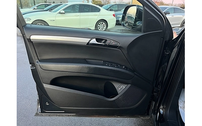 Audi Q7 Sline-PANORAMA-BIXENON-MONITORI-DVD-ALKANTAR-FULL! - автомобили, коли, обяви за нови и употребявани 6