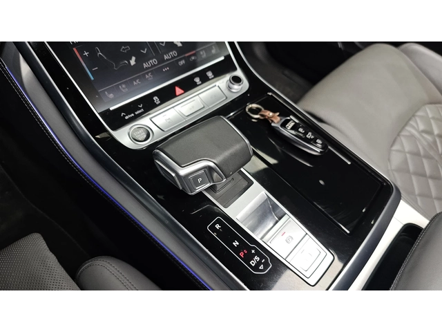 Audi Q7 MATRIX* DIS* S-LINE* PANO* ОБДУХ* HUD* SOFT-CLOSE* - автомобили, коли, обяви за нови и употребявани 12