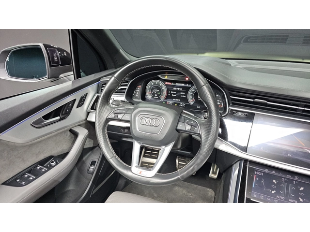 Audi Q7 MATRIX* DIS* S-LINE* PANO* ОБДУХ* HUD* SOFT-CLOSE* - автомобили, коли, обяви за нови и употребявани 4